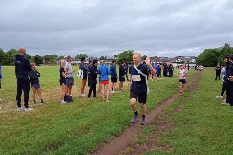 Darren Goff running